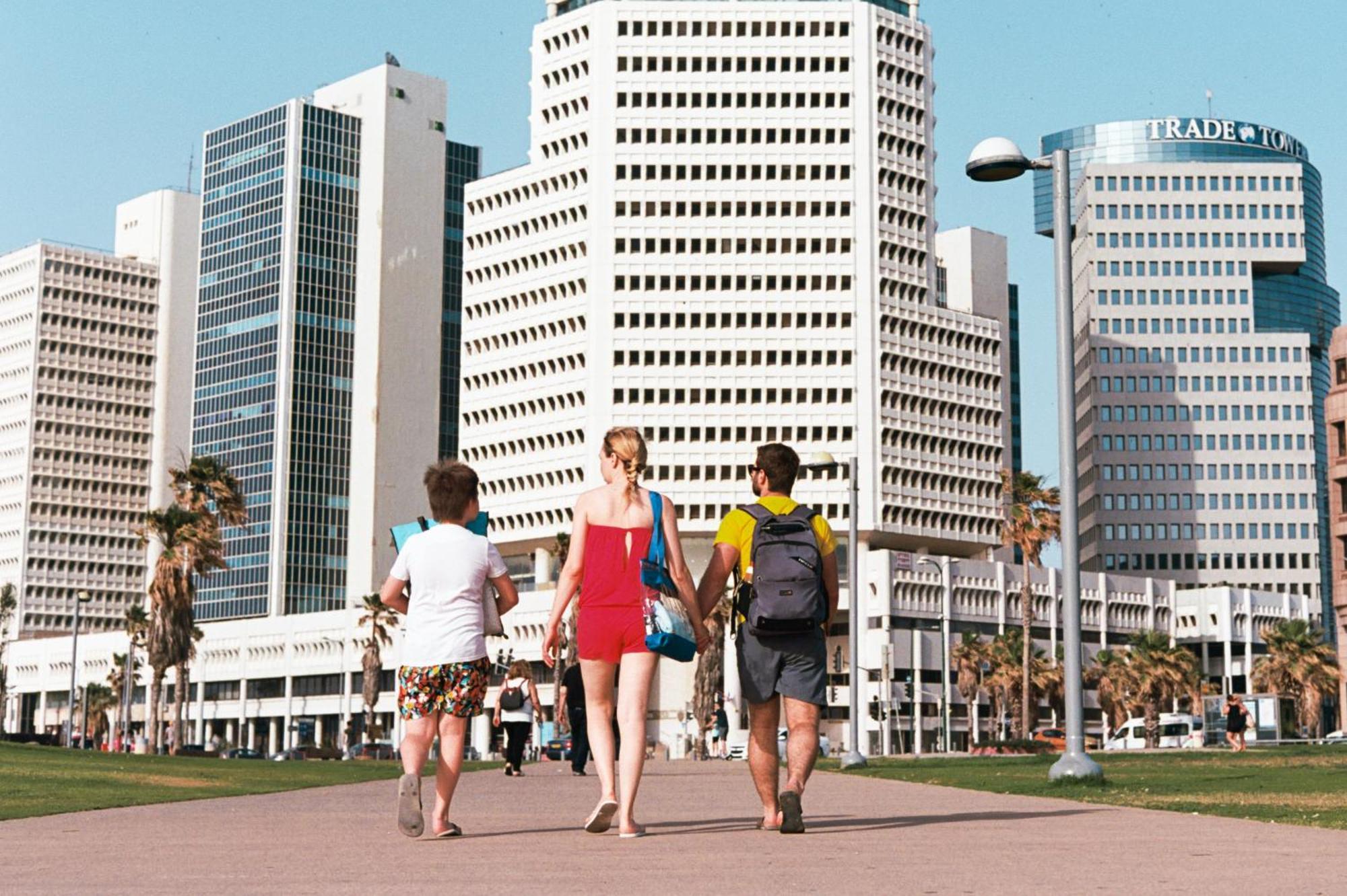 Wom Beach Pod Hotel - A Member Of Brown Hotels Tel Aviv Exterior photo